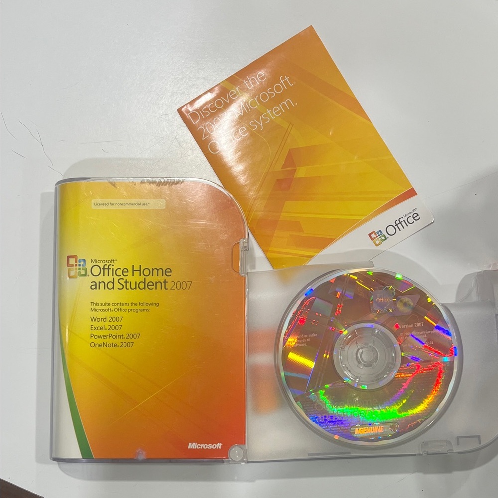 MICROSOFT OFFICE HOME AND STUDENT 2007 DVD set for non- commercial use.